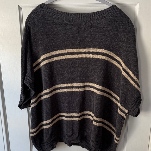 V-Neck Sweater Vest - Navy and Tan Stripes - Picture 4 of 4
